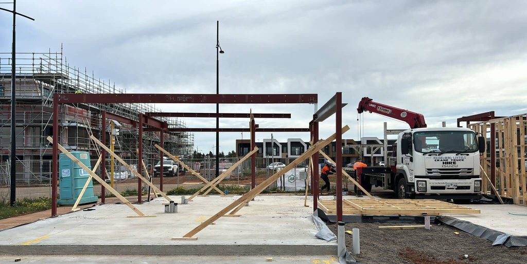 Structural steel installation for the Rockbank project by Heidelberg Lintels
