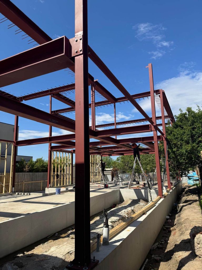Structural steel installation for the Stirling project by Heidelberg Lintels