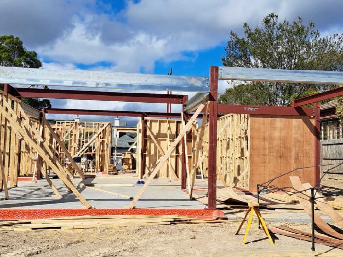 Structural steel installation for the Waterdale project by Heidelberg Lintels